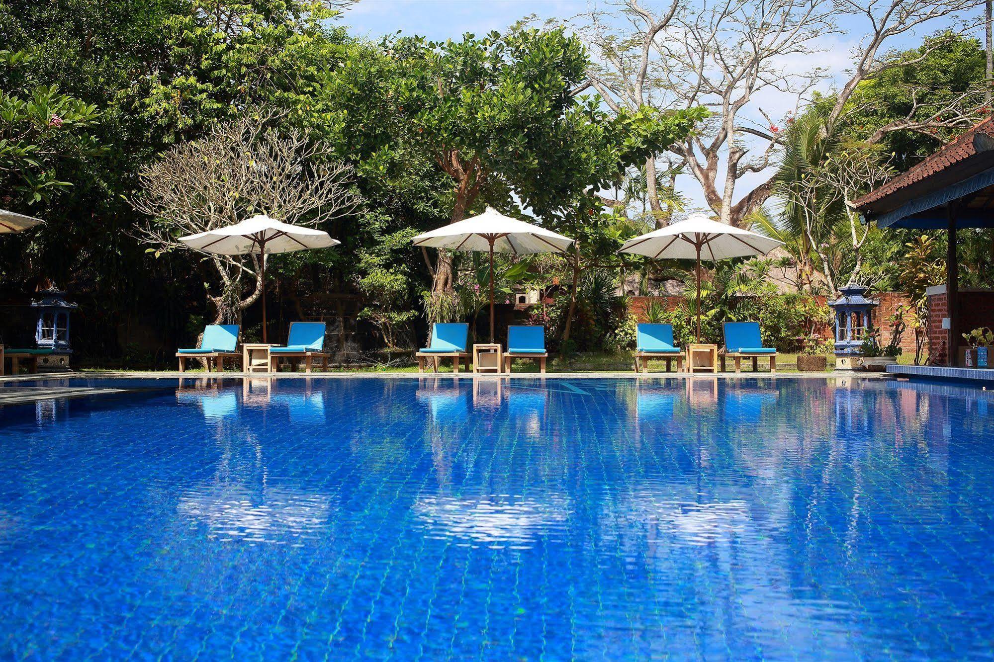 Laghawa Beach Hotel Санур Экстерьер фото