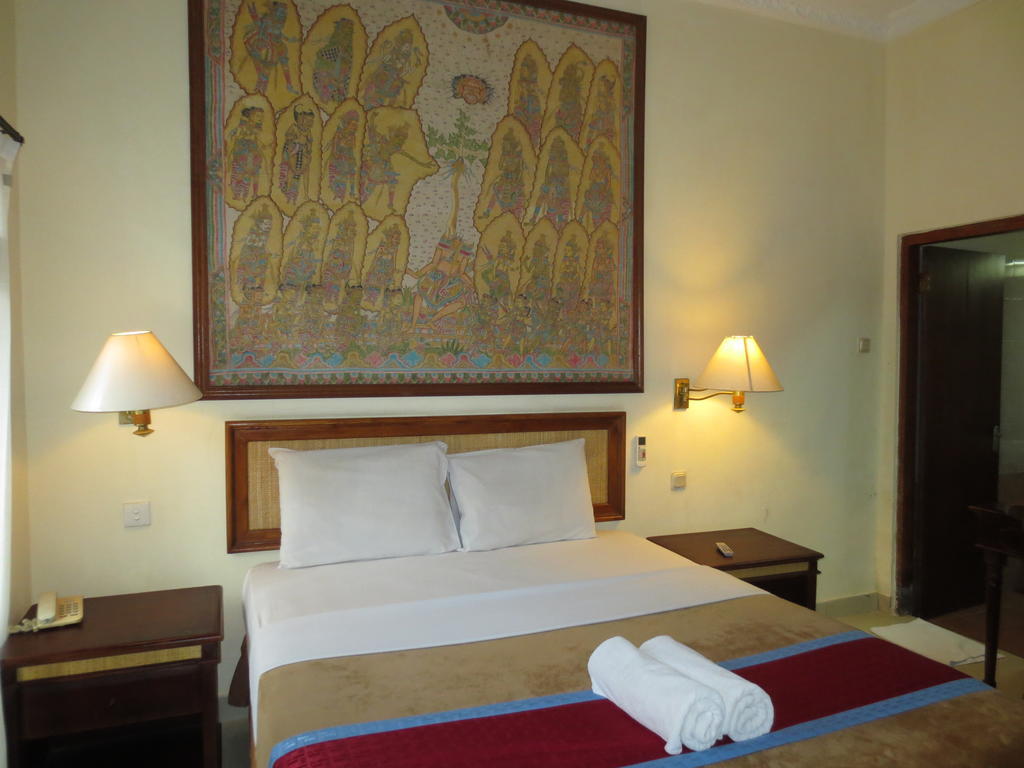 Laghawa Beach Hotel Санур Экстерьер фото
